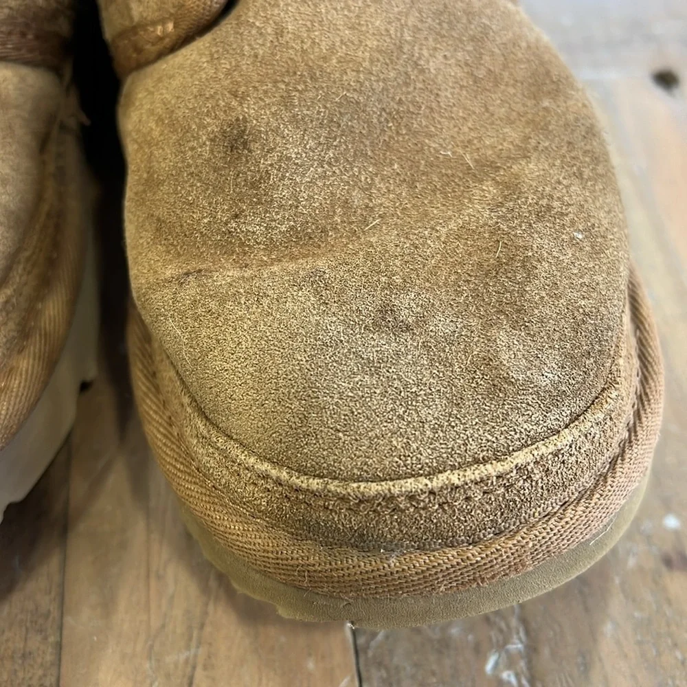 Ugg Neumel sheepskin leather Sherpa lined Chelsea boots